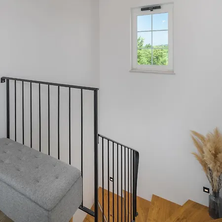 3 Bedroom Cozy In