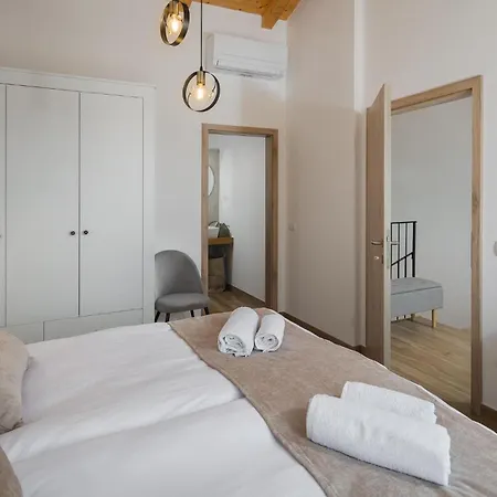 3 Bedroom Cozy In * Buje